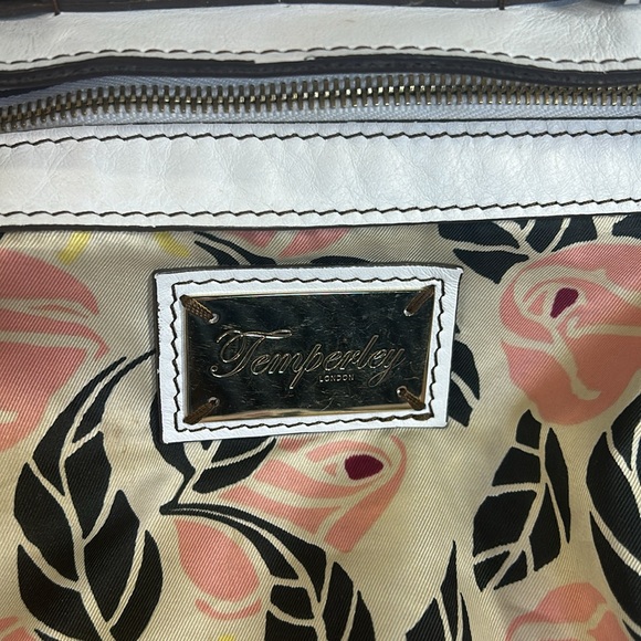 Temperley London. Large white leather tote. - Picture 9 of 16